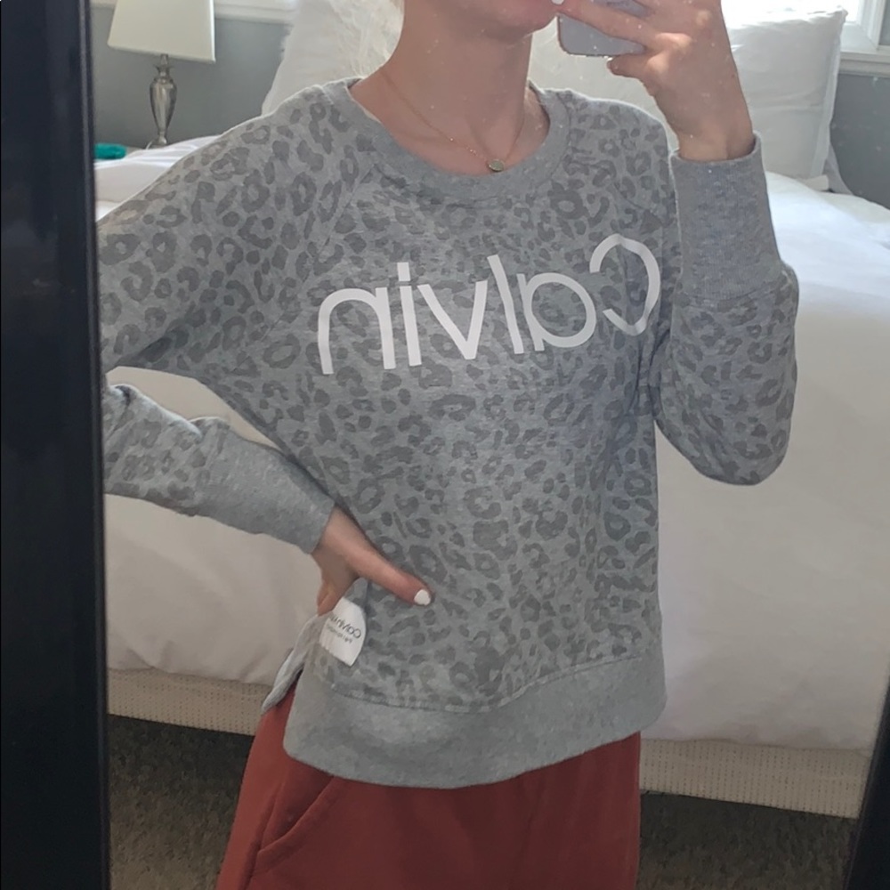 Like new Calvin crew neck